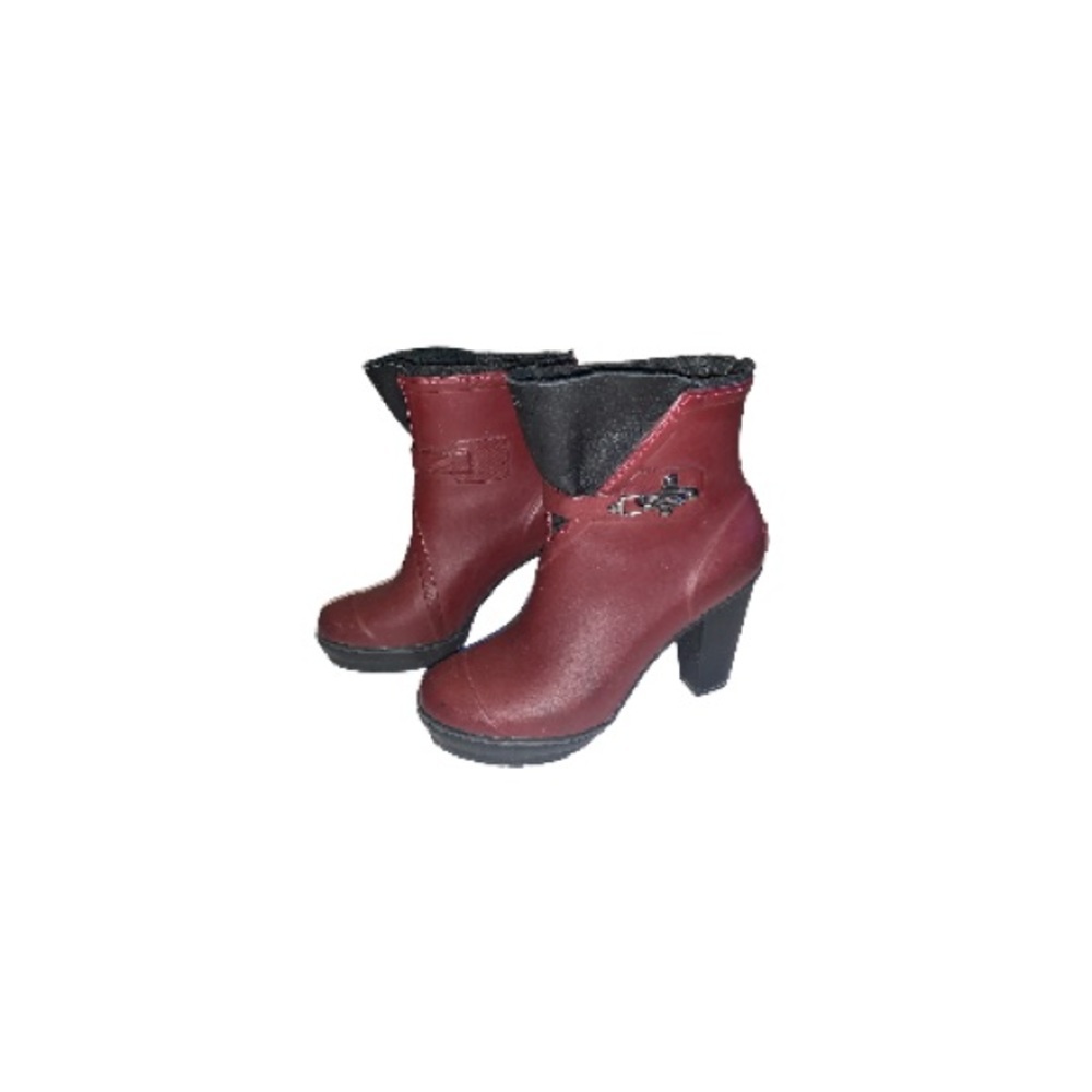 Sorel Burgundy and Black Rubber Booties - Women’s Size 7.5